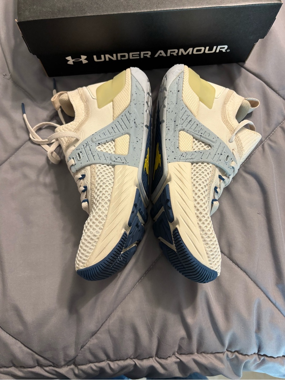 Under Armour Cream White Athletic Shoes with Light Gray and Yellow Details - Picture 2 of 4
